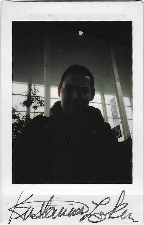 Lee, photographed by Kristanna Loken